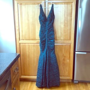 Caché Aqua Gown - New w/ Tags -Size 0